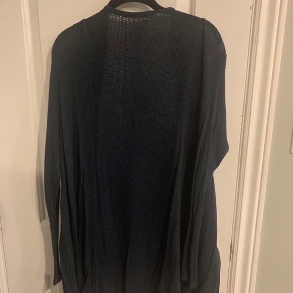 2 for 15$// Brandy Melville Cardigan - Picture 3 of 3